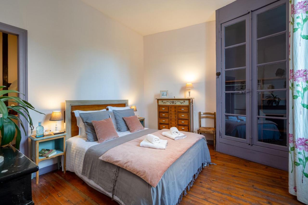 Bed and Breakfast H De Surgères Exteriér fotografie